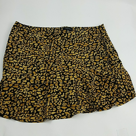 Who What Wear Dresses & Skirts - Who What Wear Women's 20W Cheetah Skirt L13